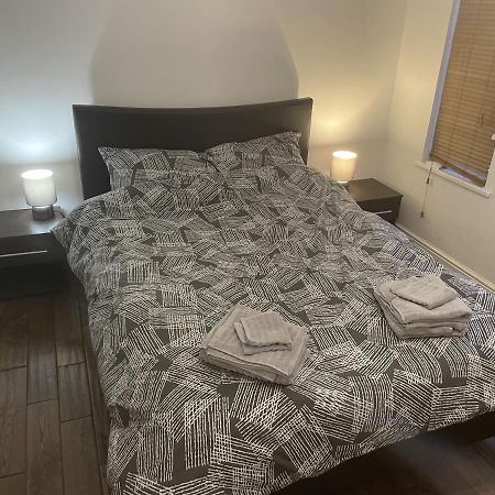 Beautiful Apartment Right Off Of Broadway Market London Exterior photo