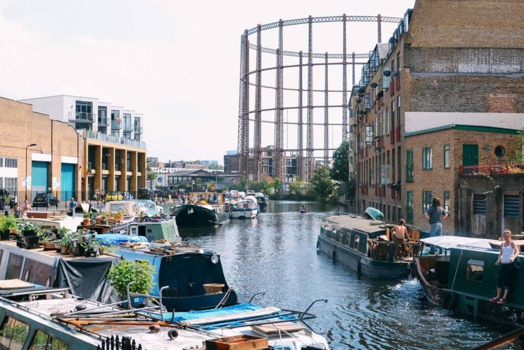 Beautiful Apartment Right Off Of Broadway Market London Exterior photo