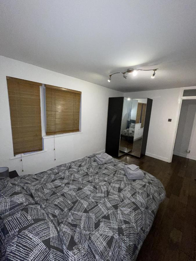 Beautiful Apartment Right Off Of Broadway Market London Exterior photo
